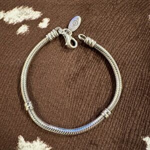 PANDORA Elegant Silver Bracelet